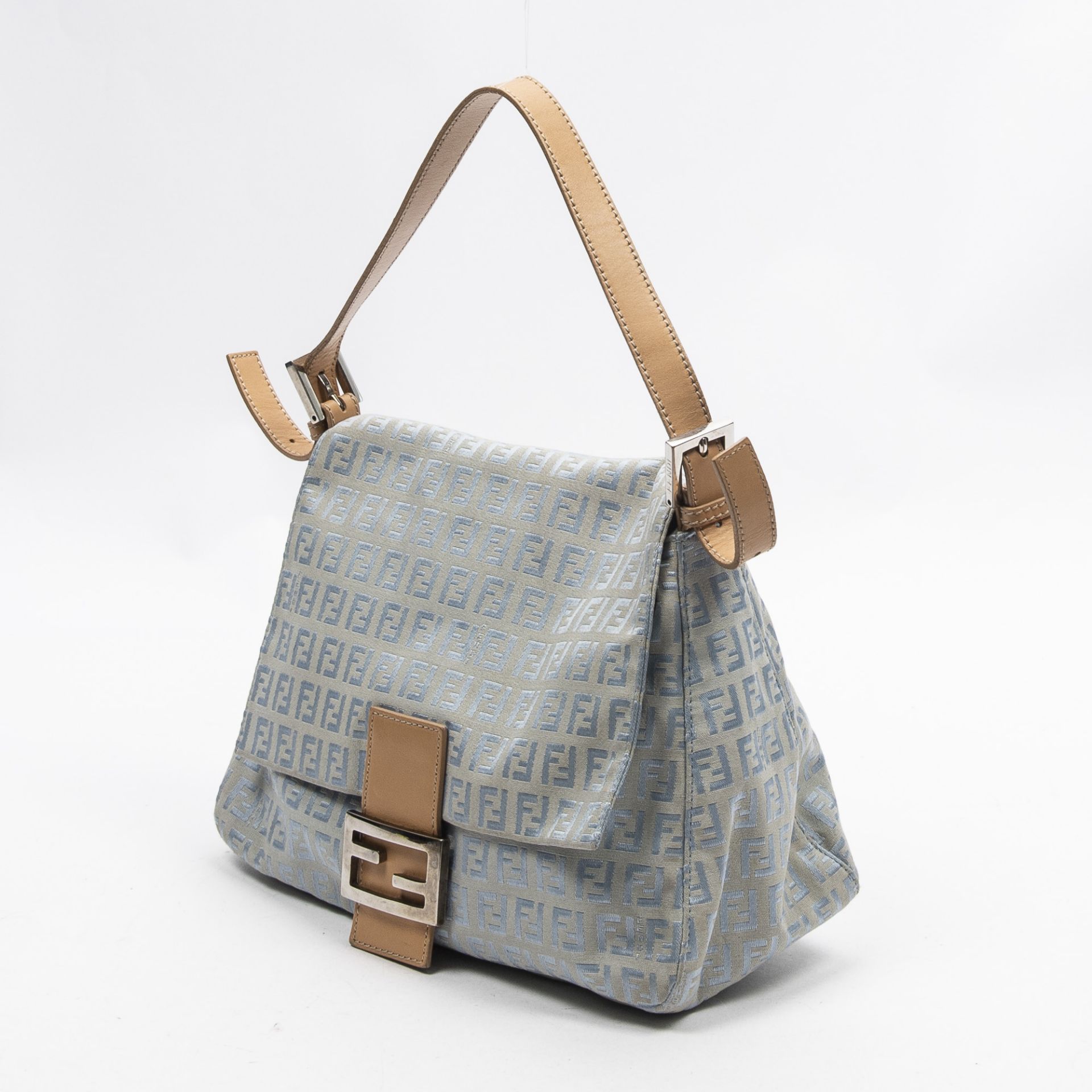 RRP £1,000.00 Lot To Contain 1 Fendi Canvas Mamma Forever Shoulder Bag In Light Blue/Beige - 29*19* - Image 2 of 4