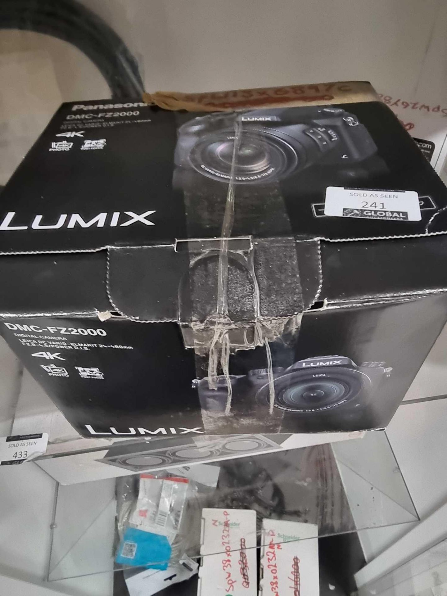 RRP £920 Lot To Contain 1 X Boxed Panasonic Lumix Dmc-Fz2000-20.1Mp Hybrid Digital Camera (20X Optic - Image 3 of 3
