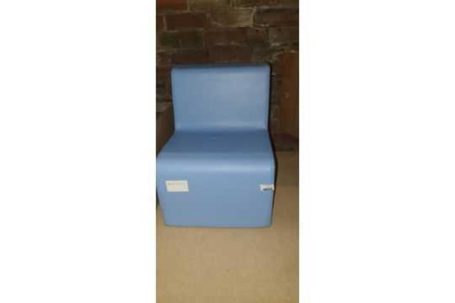 RRP £270 Lot To Contain 9X Items 4X Boxed Hydroclash Aim Shoot Game 1X Kids Soft Sofa/Chair Blue 4X
