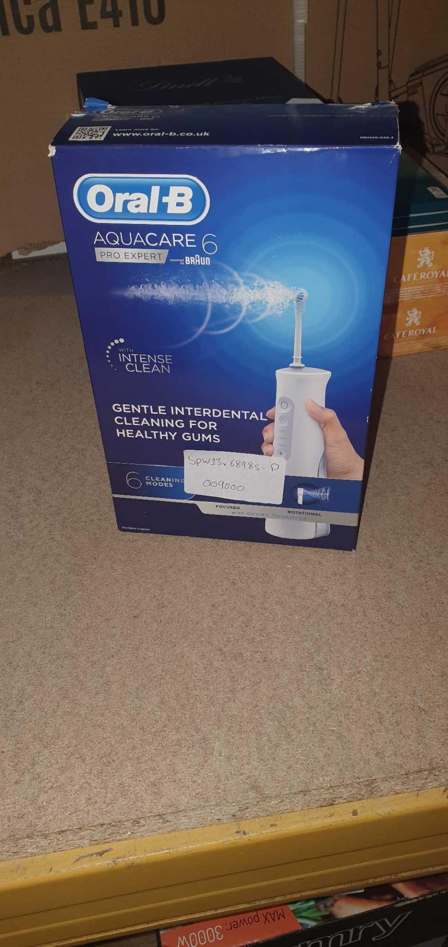 RRP £95 Lot To Contain 1X Boxed Oral B Aquacare 6 Pro Expert Oral Shower (Aj) Spw13X6898S-P - Image 2 of 2