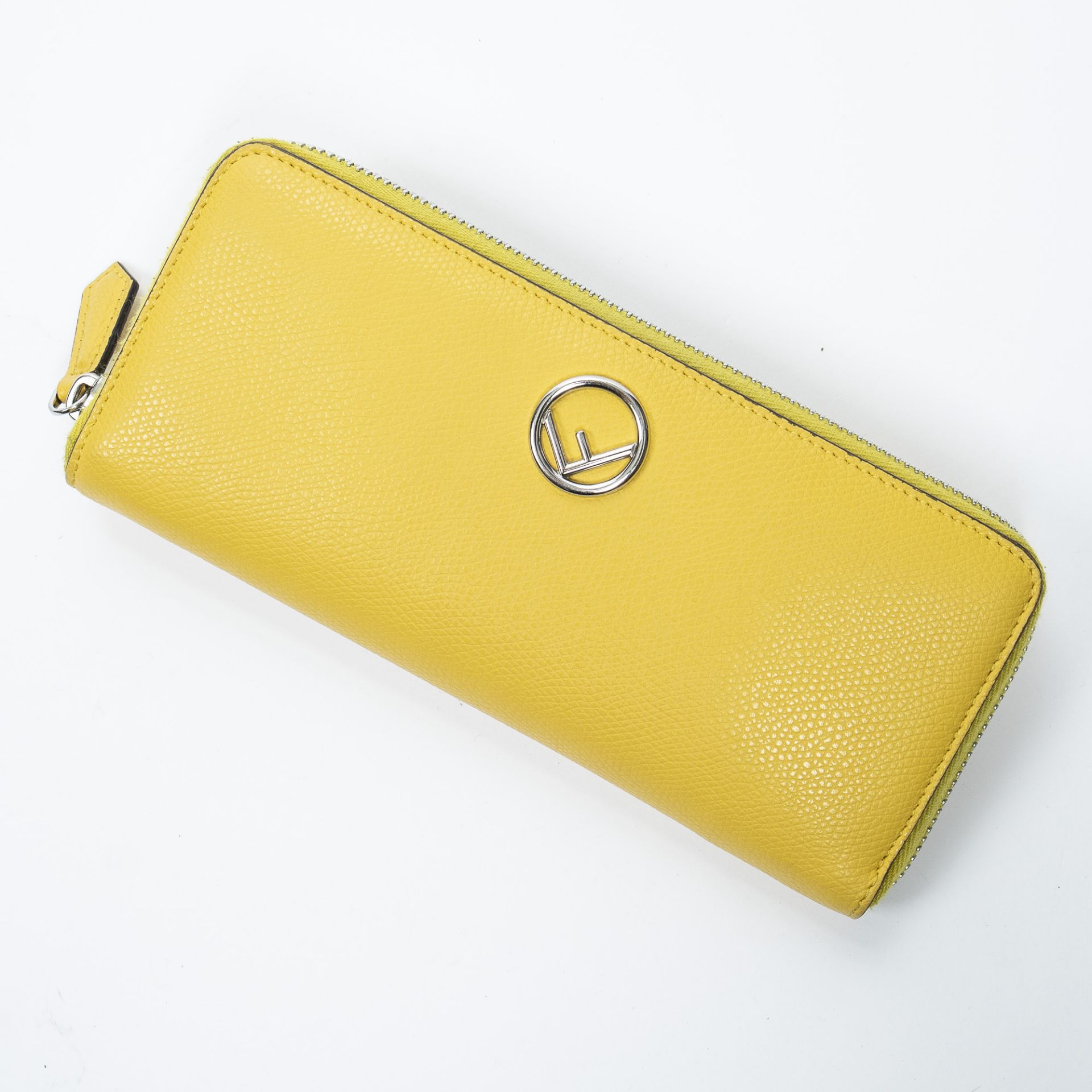 RRP £775.00 Lot To Contain 1 Fendi Calf Leather Slim Zip Around Wallet In Yellow - 20*9*2cm - A -