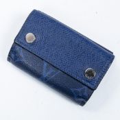 RRP £750.00 Lot To Contain 1 Louis Vuitton Calf Leather Discovery Compact Wallet In Navy - 106*3cm -