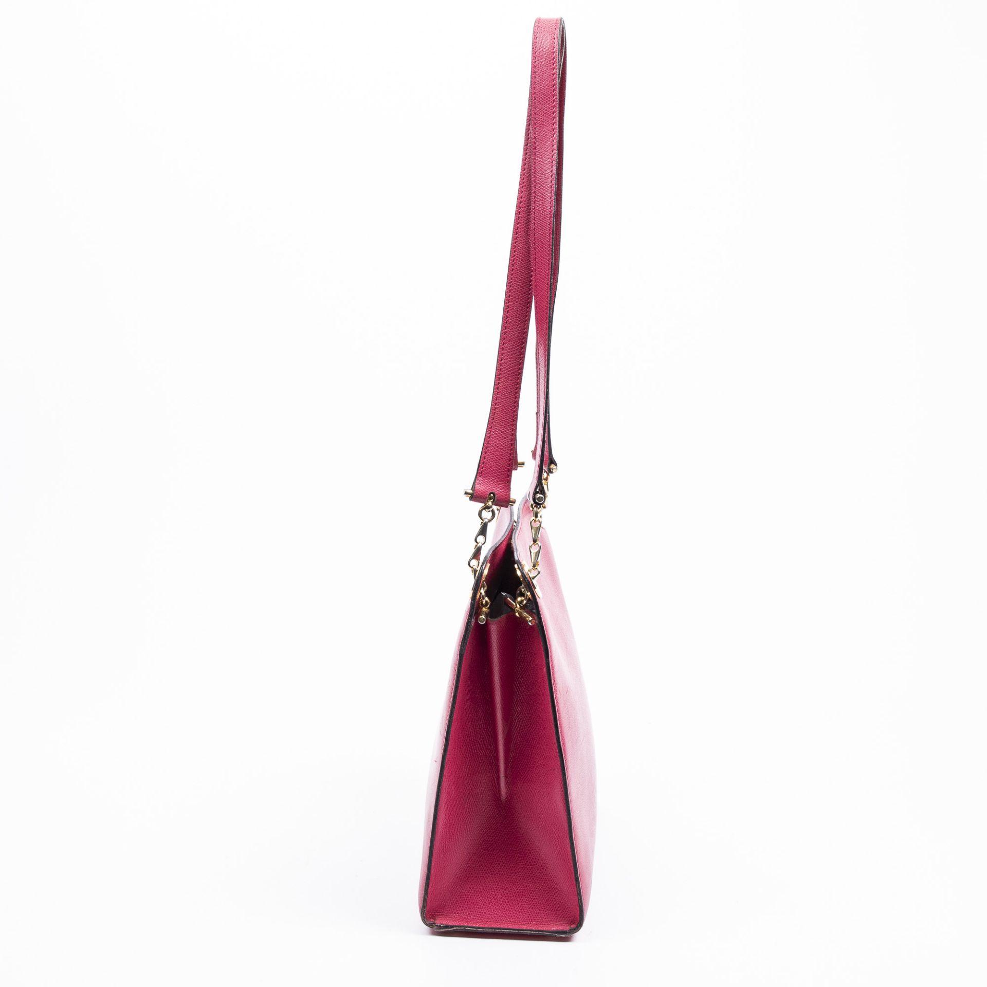 RRP £700 A Pink Celine Vintage Chain Shoulder Bag Calf Leather Grained Leather 27*27*10cm 27*27*10cm - Image 3 of 10