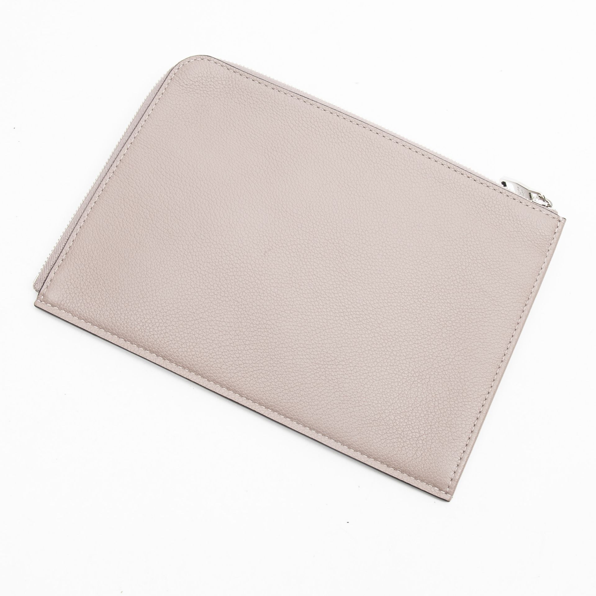 RRP £1,000.00 Lot To Contain 1 Louis Vuitton Calf Leather Pochette Jour Pouch In Taupe - 24*17*1,5cm - Image 2 of 3