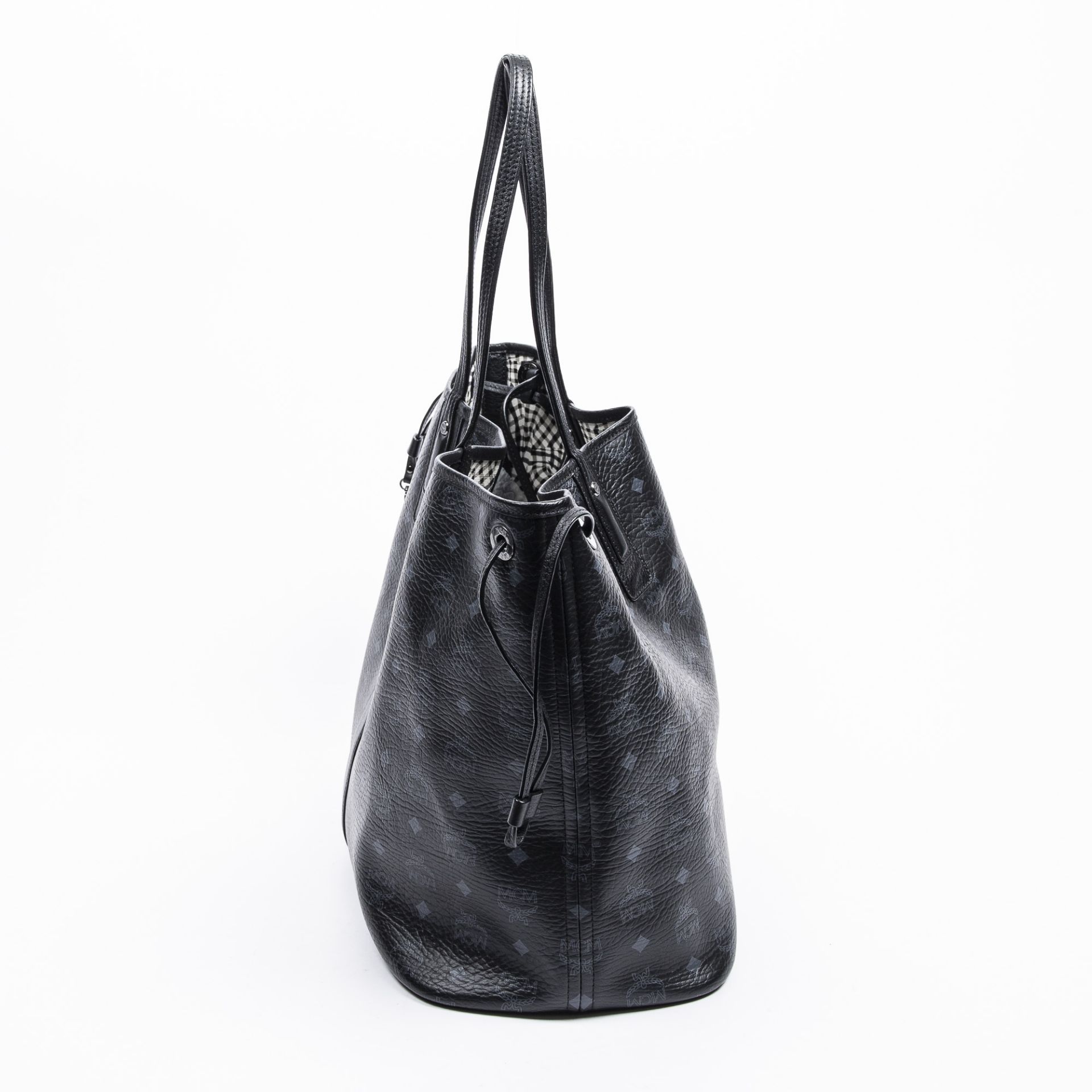 RRP £950 A Black MCM Large Tote Coated Canvas Visetos Coated Canvas/Smooth Leather 45*32*19cm 45*32* - Image 3 of 7
