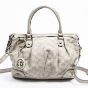 RRP £1,125.00 Lot To Contain 1 Gucci Calf Leather Sukey Top Handle Shoulder Bag In Khaki - 32*20*