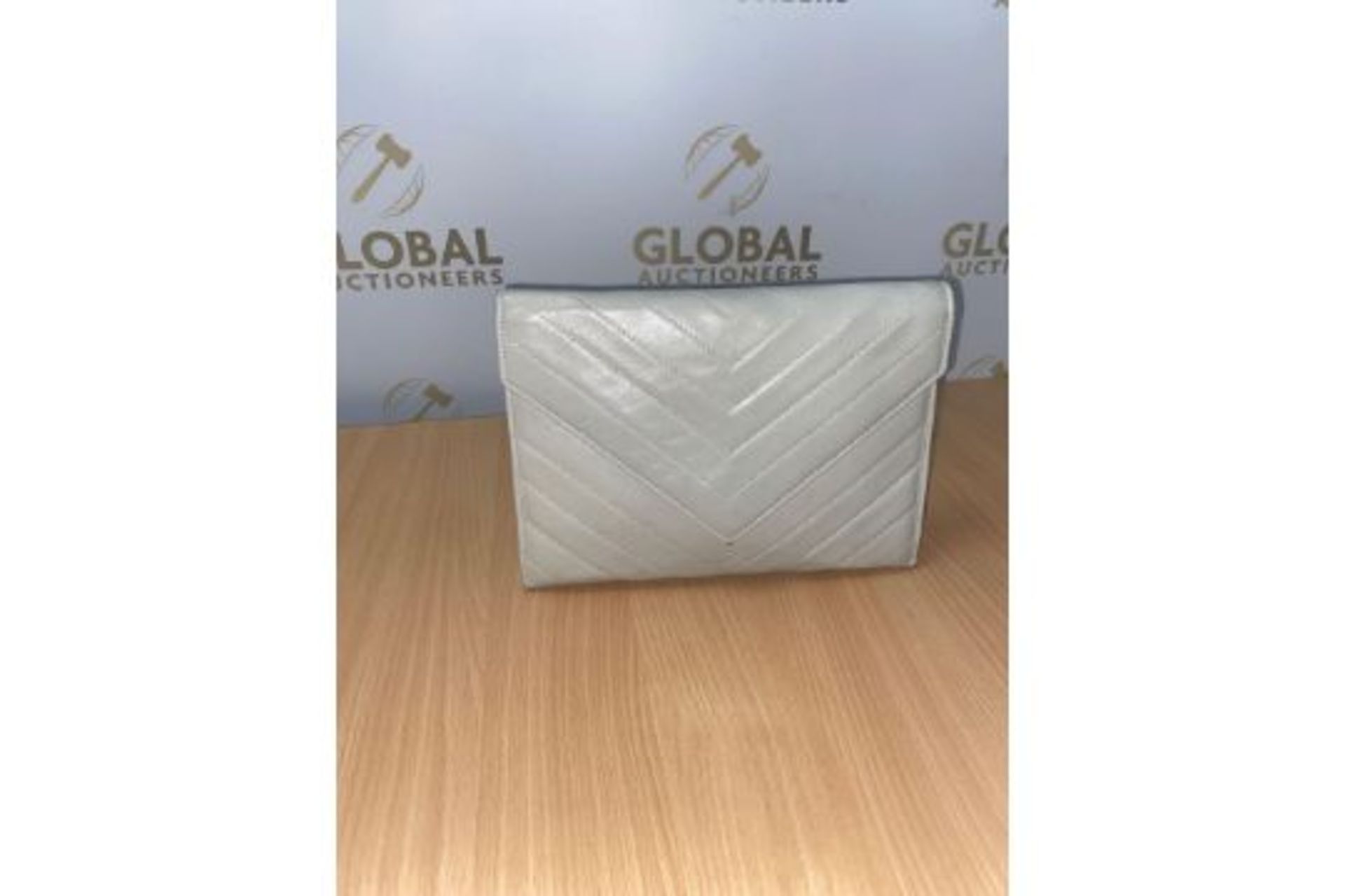 RRP £1000 Yves Saint Laurent Vintage Triangle Flap Clutch Bag AAO6328 (Condition Reports Available