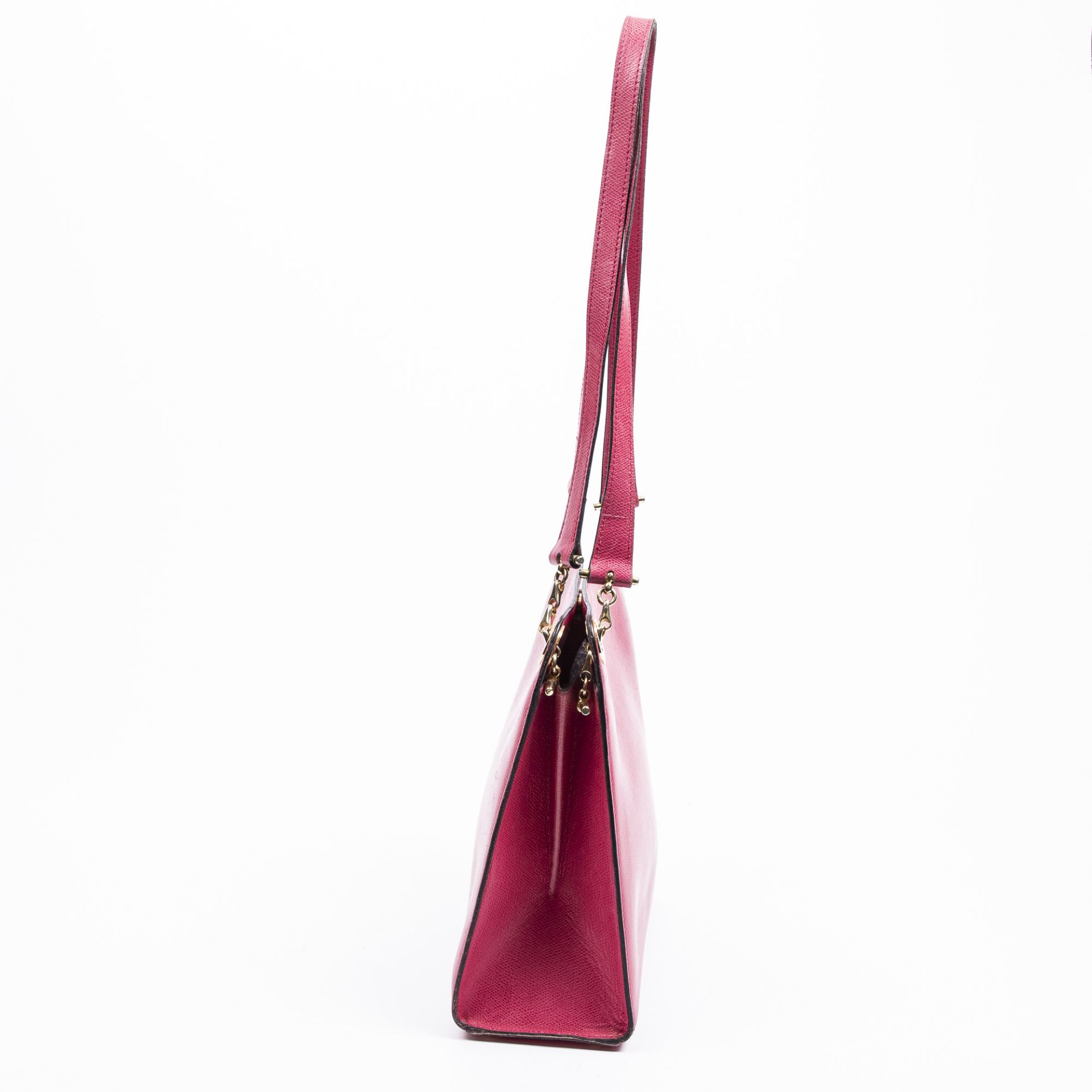 RRP £700 A Pink Celine Vintage Chain Shoulder Bag Calf Leather Grained Leather 27*27*10cm 27*27*10cm - Image 4 of 10