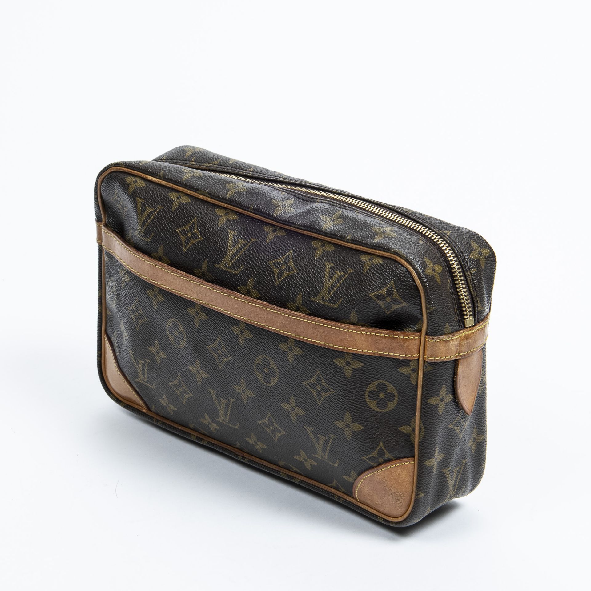 RRP £775.00 Lot To Contain 1 Louis Vuitton Coated Canvas Compiegne Shoulder Bag In Brown - 27,5*17* - Image 2 of 3