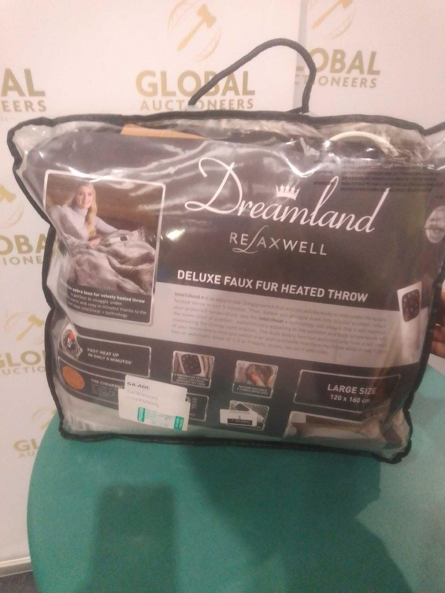 RRP £100 X1 Packaged Dreamland Heated Throw - Image 2 of 2