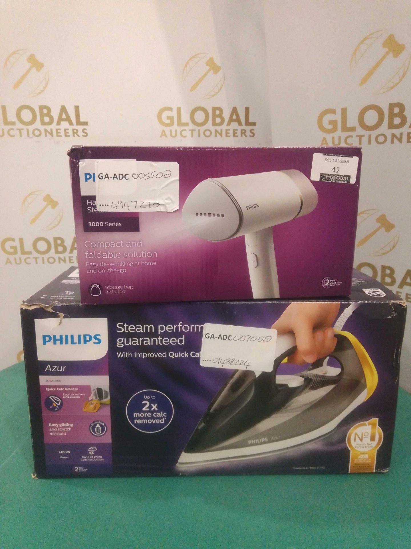 RRP £130 X2 Boxed Items, X1 Philips Handheld Steam Iron 3000 Series, X1 Philips Azur Steam Iron - Image 3 of 3