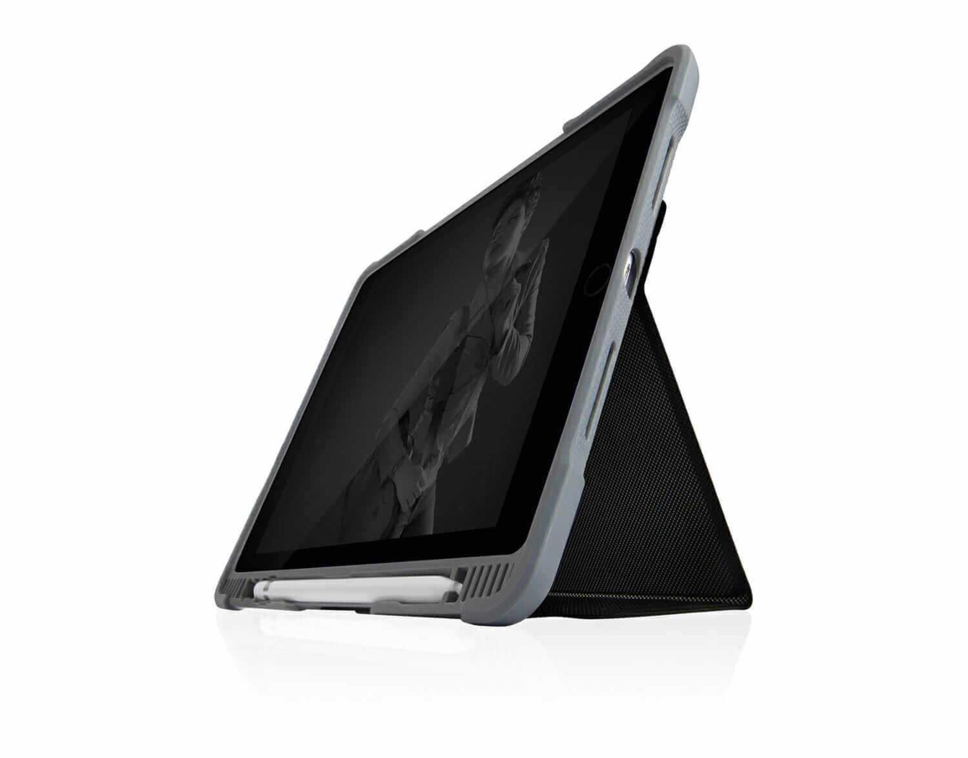 RRP £250 Lot To Contain X5 Smarter Than Most iPad Cases - Image 2 of 2