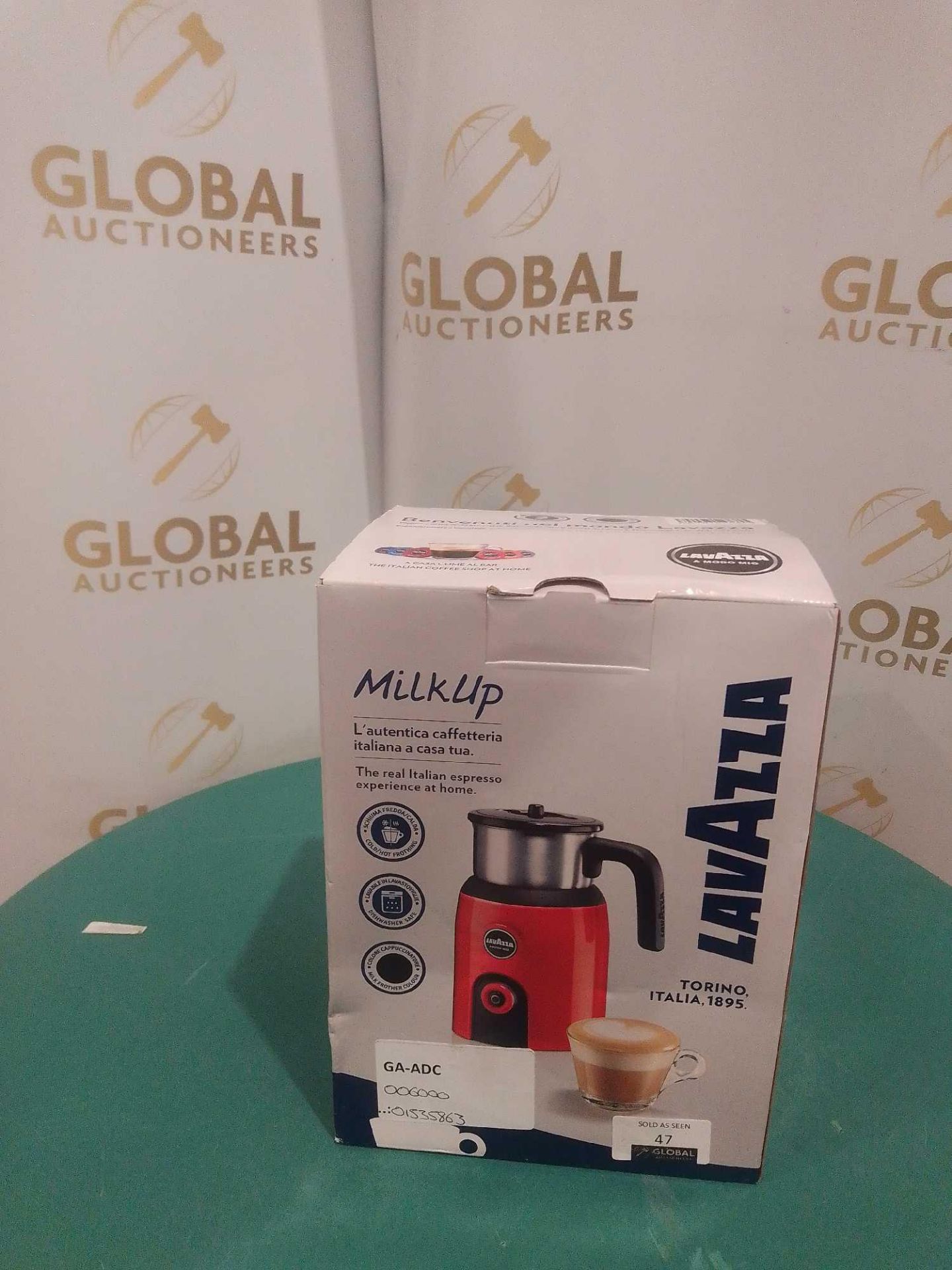 RRP £80 Boxed Lavazza Milk Up Milk Frother In Red - Image 5 of 6