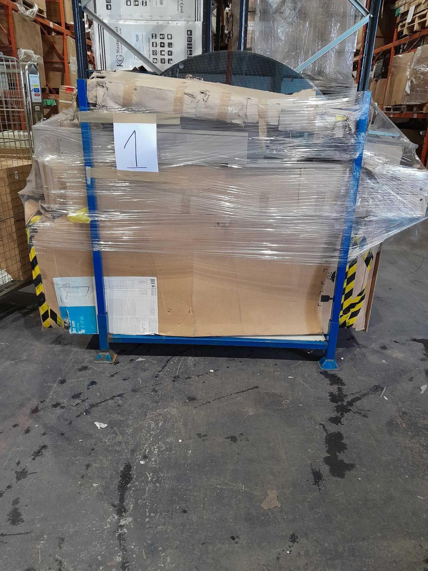 RRP £2,579 Pallet To Contain Assorted Items Such As Shower Doors, Cabinets, And Much More.