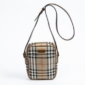 RRP £975.00 Lot To Contain 1 Burberry Canvas Front Pocket Top Zip Crossbody Shoulder Bag In Beige/