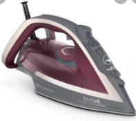 RRP £255 Lot To Contain 4 Assorted Irons Boxed/Unboxed