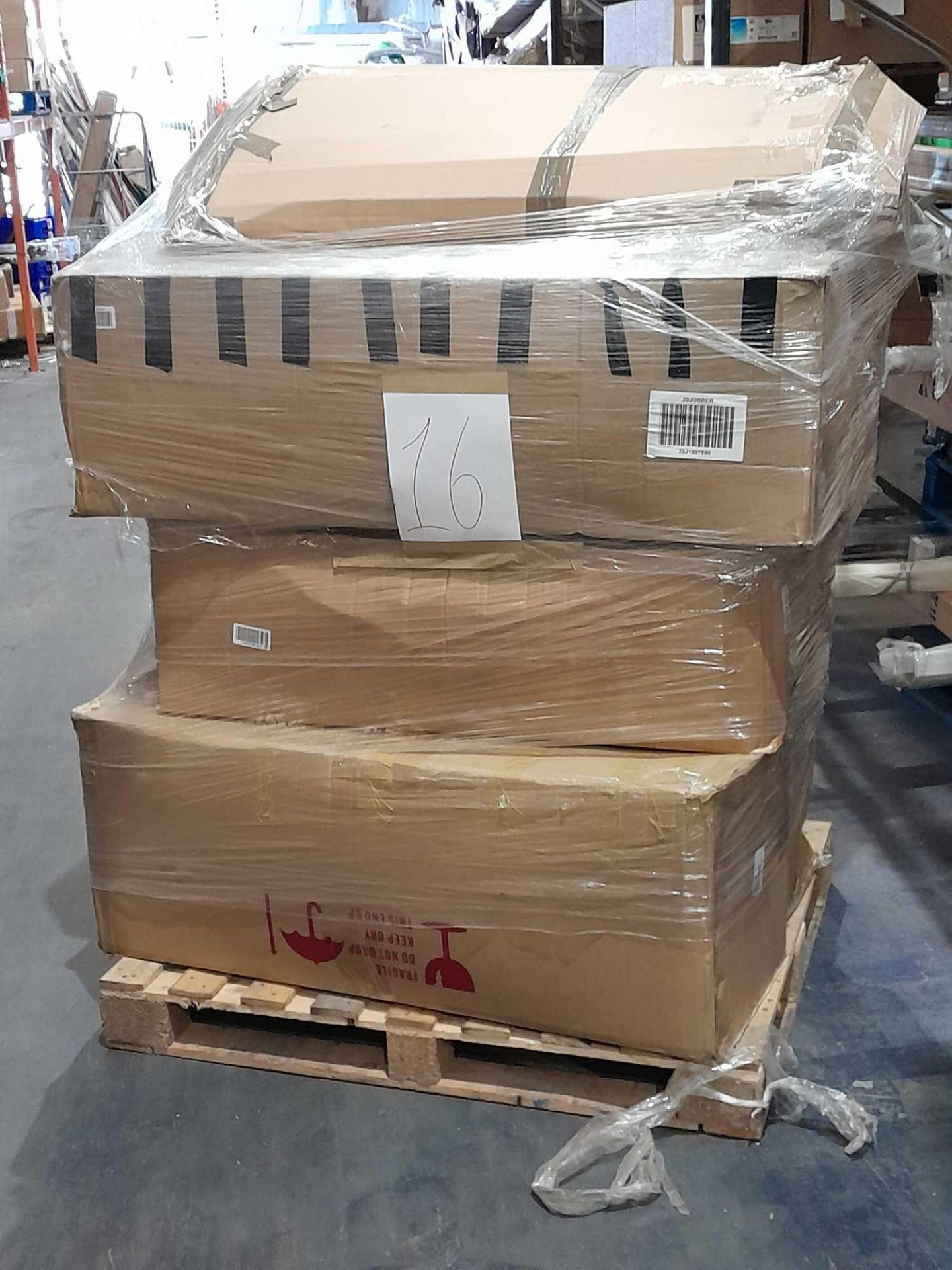 RRP £1,680 pallet to contain wrapping paper and Christmas trees.