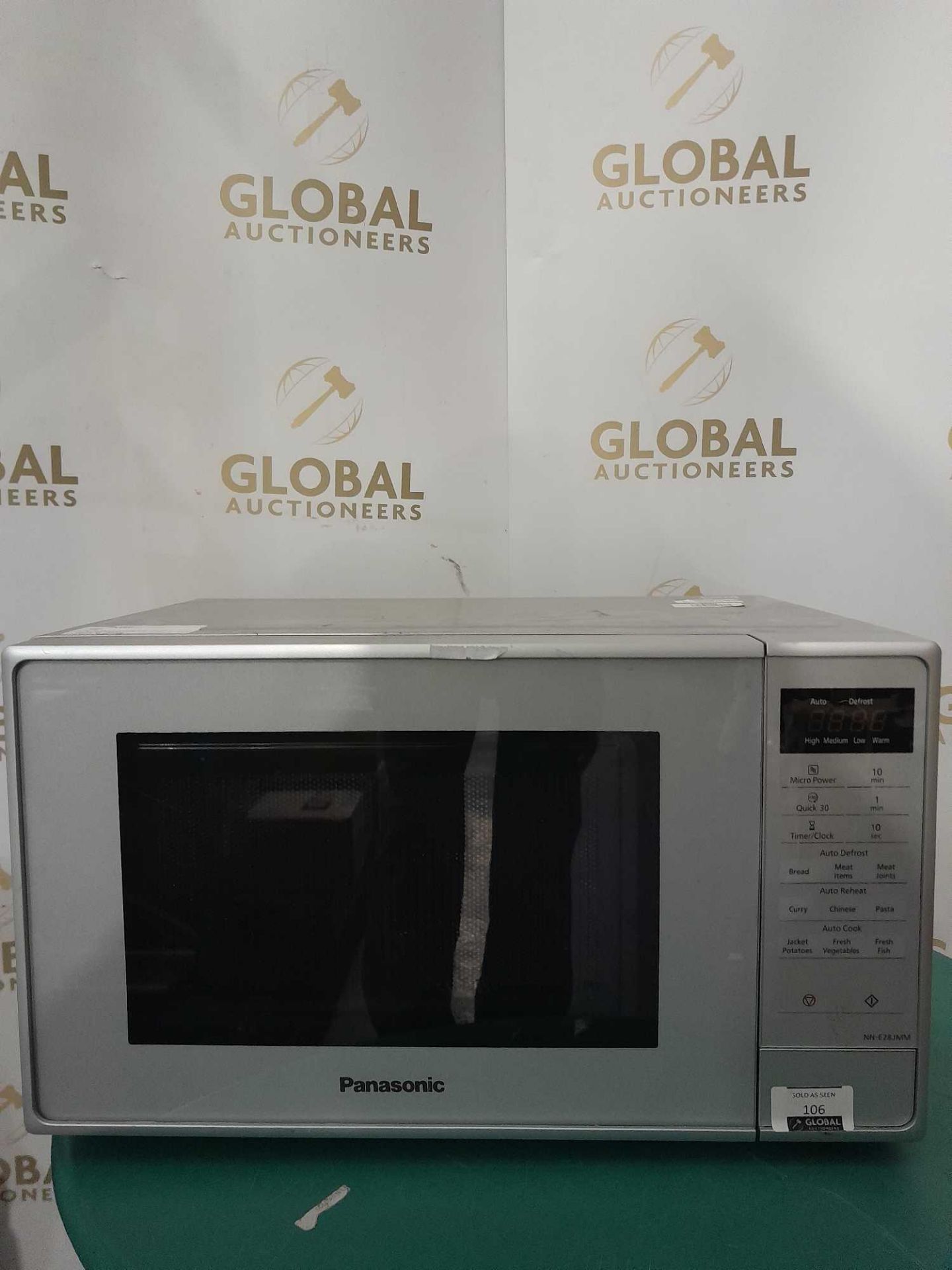 RRP £100 Unboxed Panasonic Nn-E28Jmm Microwave - Image 4 of 4