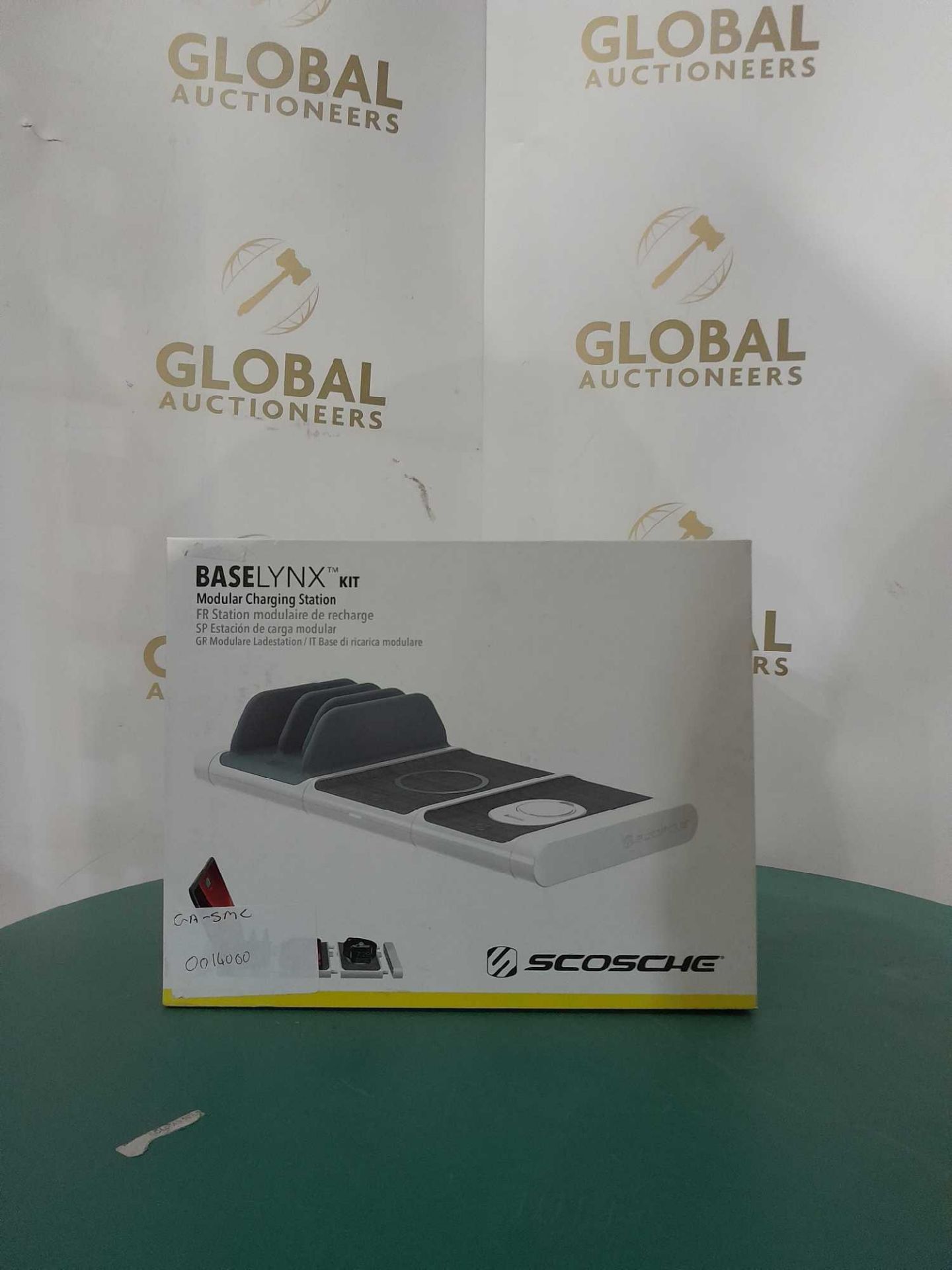RRP £140 Boxed Scosche Base Lynx Modular Charging Station - Image 2 of 4