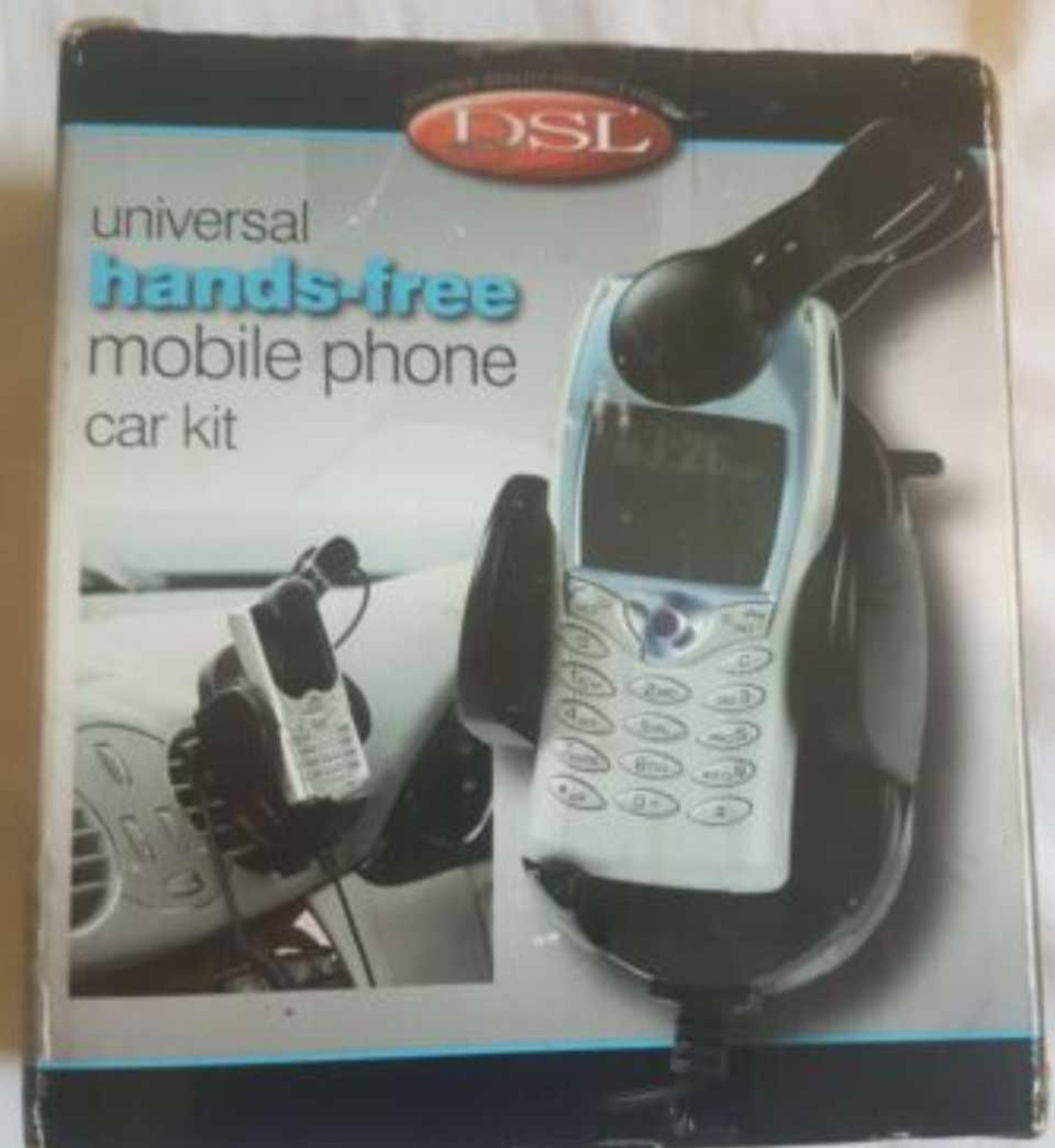 RRP £100 Lot To Contain 10 Boxed Universal Hands Free Mobile Phone Kits (P)