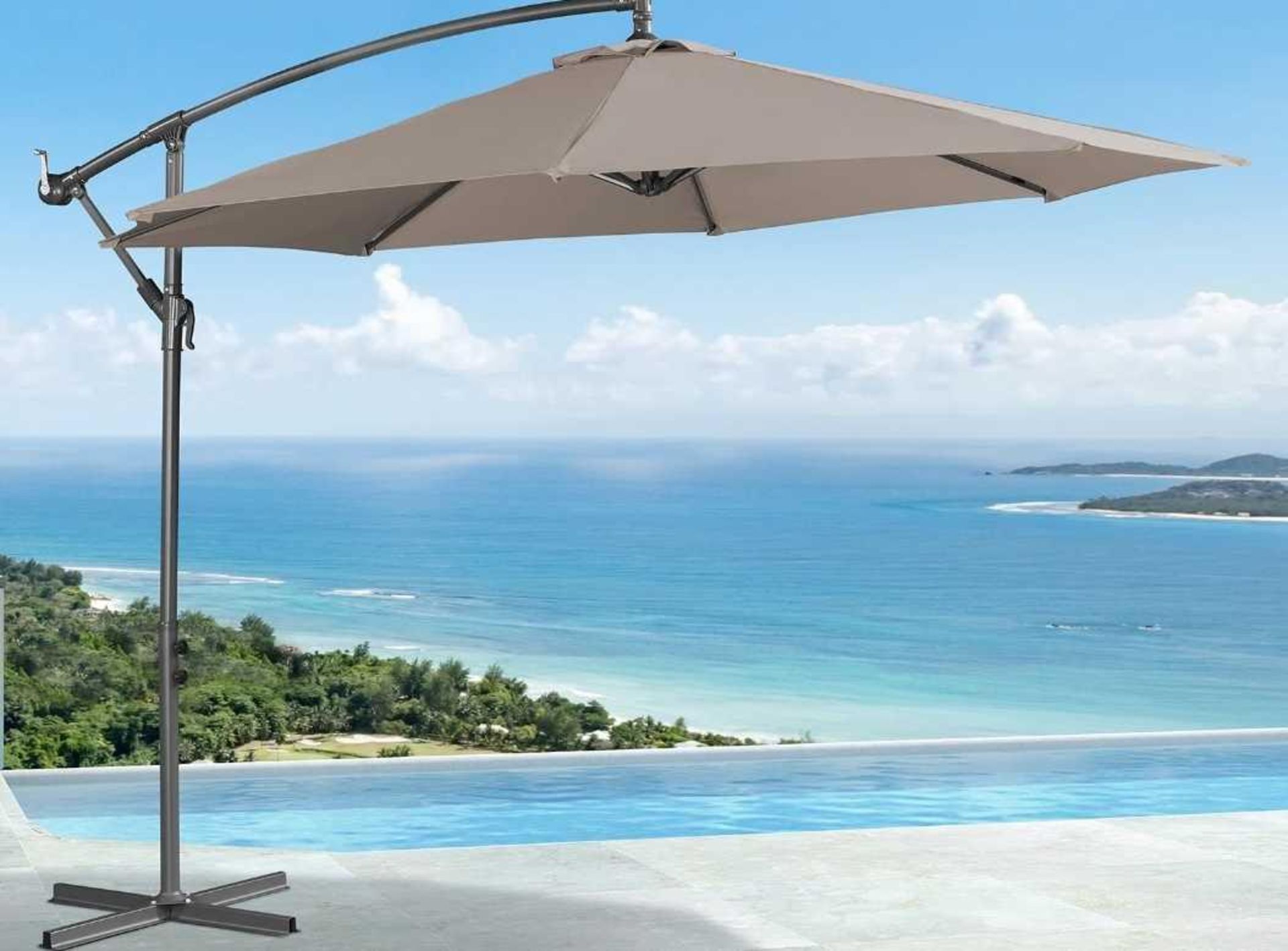 RRP £100 Boxed Nova Outdoor Cantilever Garden 3M Round Parasol