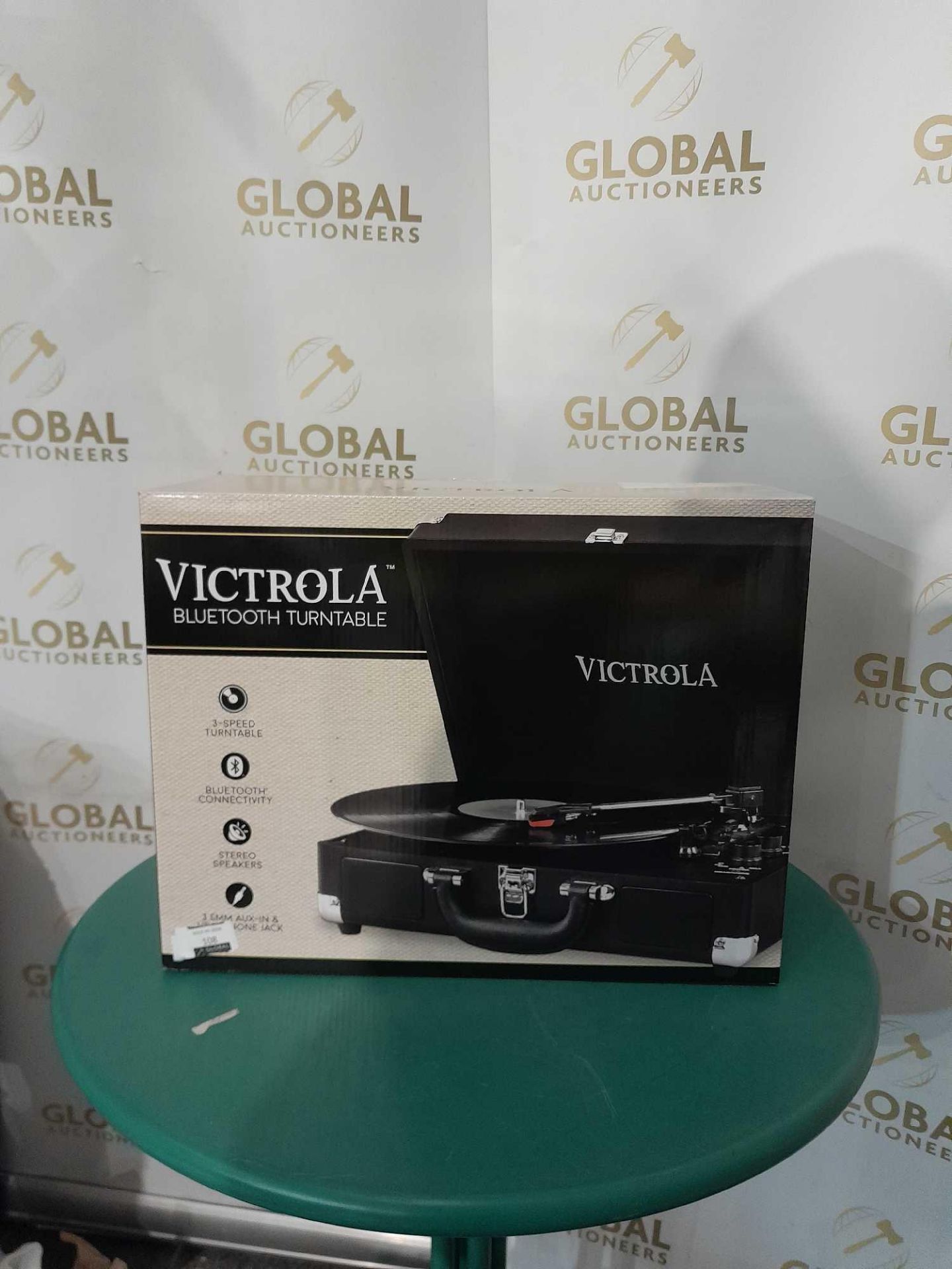 RRP £100 Boxed Victrola 3 Speed Bluetooth Turntable - Image 3 of 4