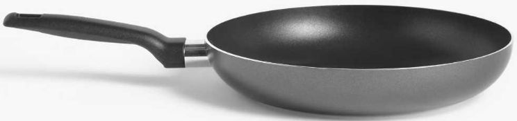 RRP £200 Lot To Contain X6 Assorted Frying Pans And Baking Trays