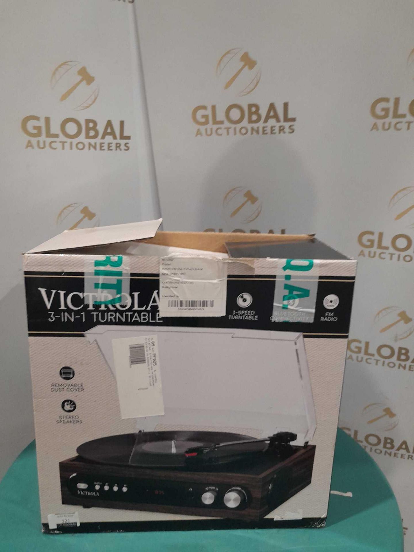 RRP £80 Boxed Victrola 3In1 3 Speed Turntable - Image 2 of 2