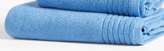 RRP £130 Lot To Contain X4 Assorted Colours And Sizes Towels