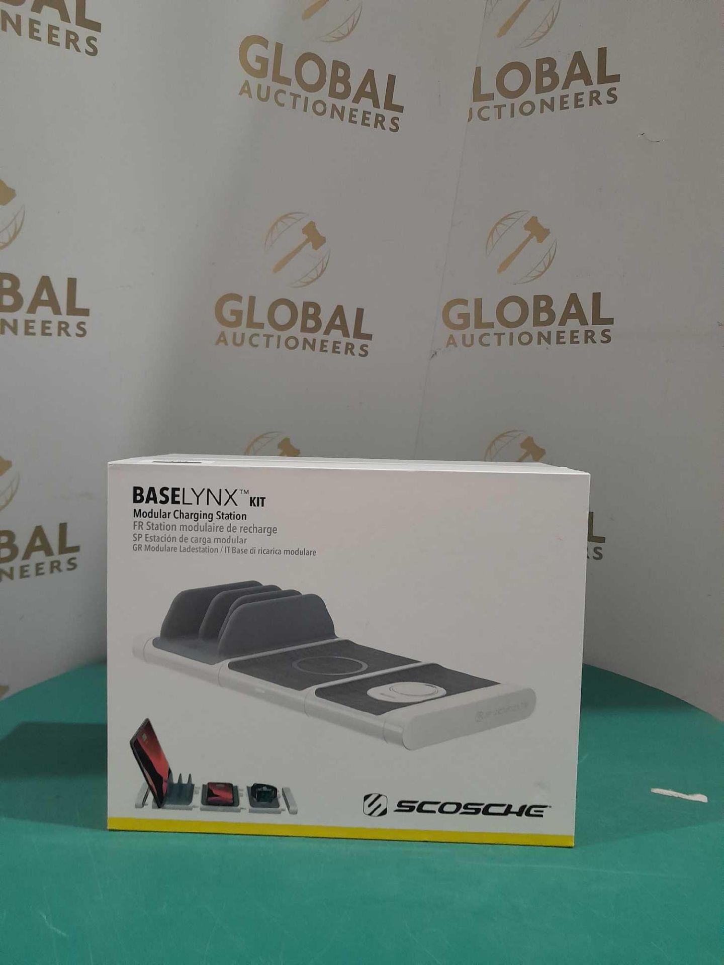 RRP £140 Boxed Scosche Baselynx Modular Charging Station (P) - Image 2 of 2