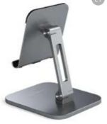 RRP £150 Lot To Contain 2 Boxed Assorted Items To Include A Satechi Desktop Stand And A Aluminium St