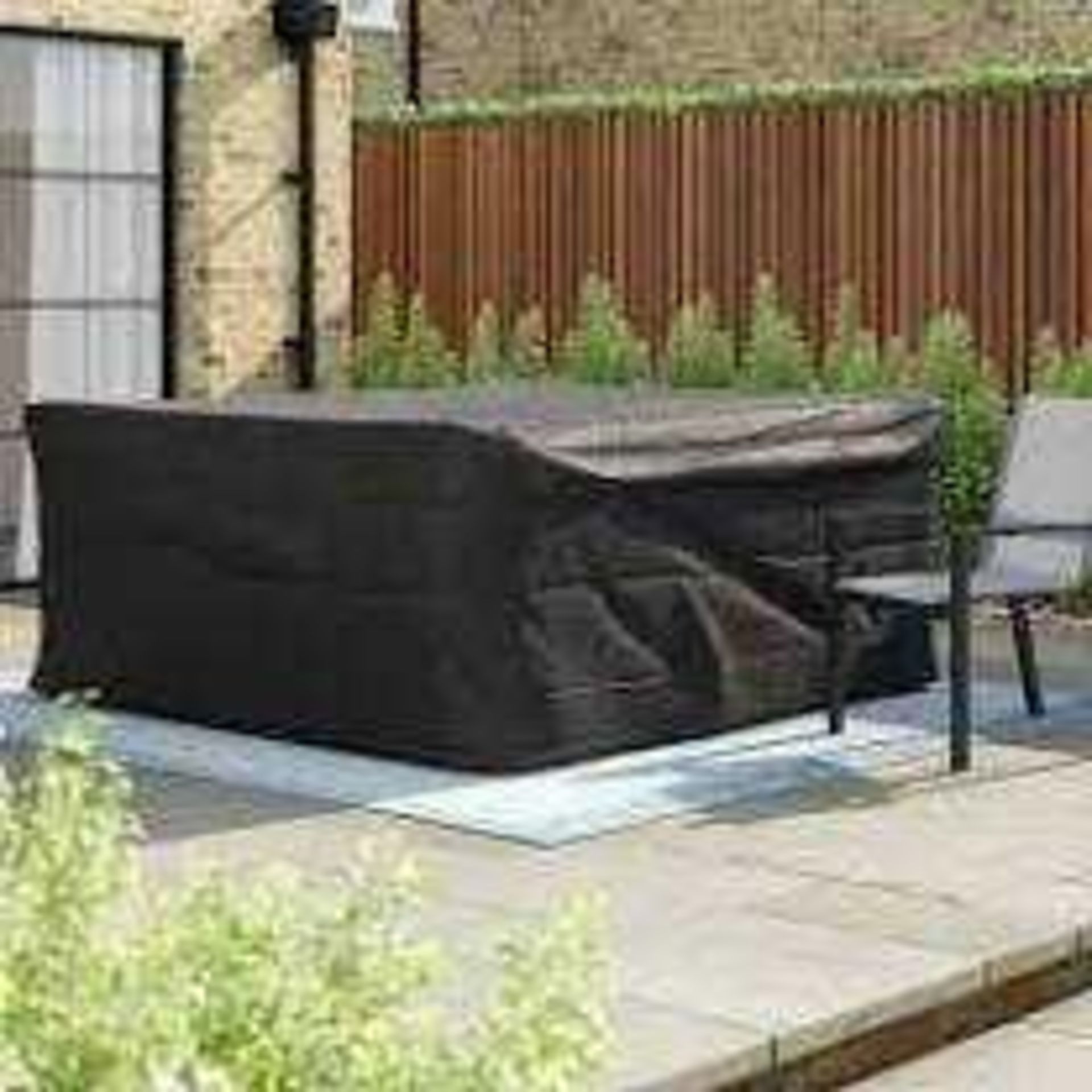 RRP £80 Boxed Jayant Garden Patio Dining Set Cover