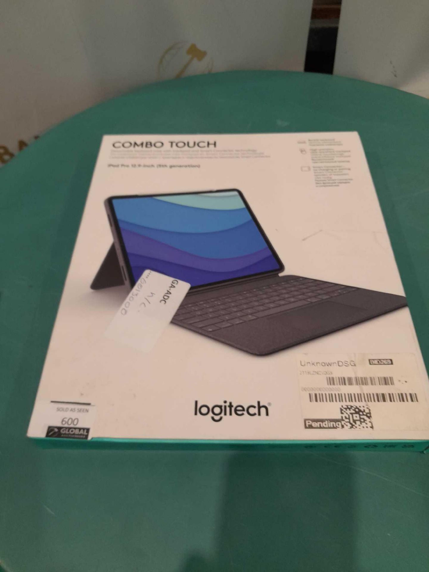 RRP £150 Boxed Logitech Combi Tech Detachable Keyboard For iPad - Image 2 of 2