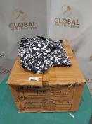 RRP £120 Box To Contain X12 Assorted Size Pyjamas