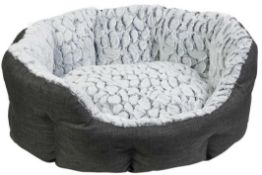 RRP £100 Boxed Large Grey Fluffy Dog Bed