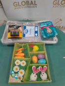 RRP £200 Box To Contain 35 Assorted Items To Include Aluminium Baking Trays, Easter Decorations Sets