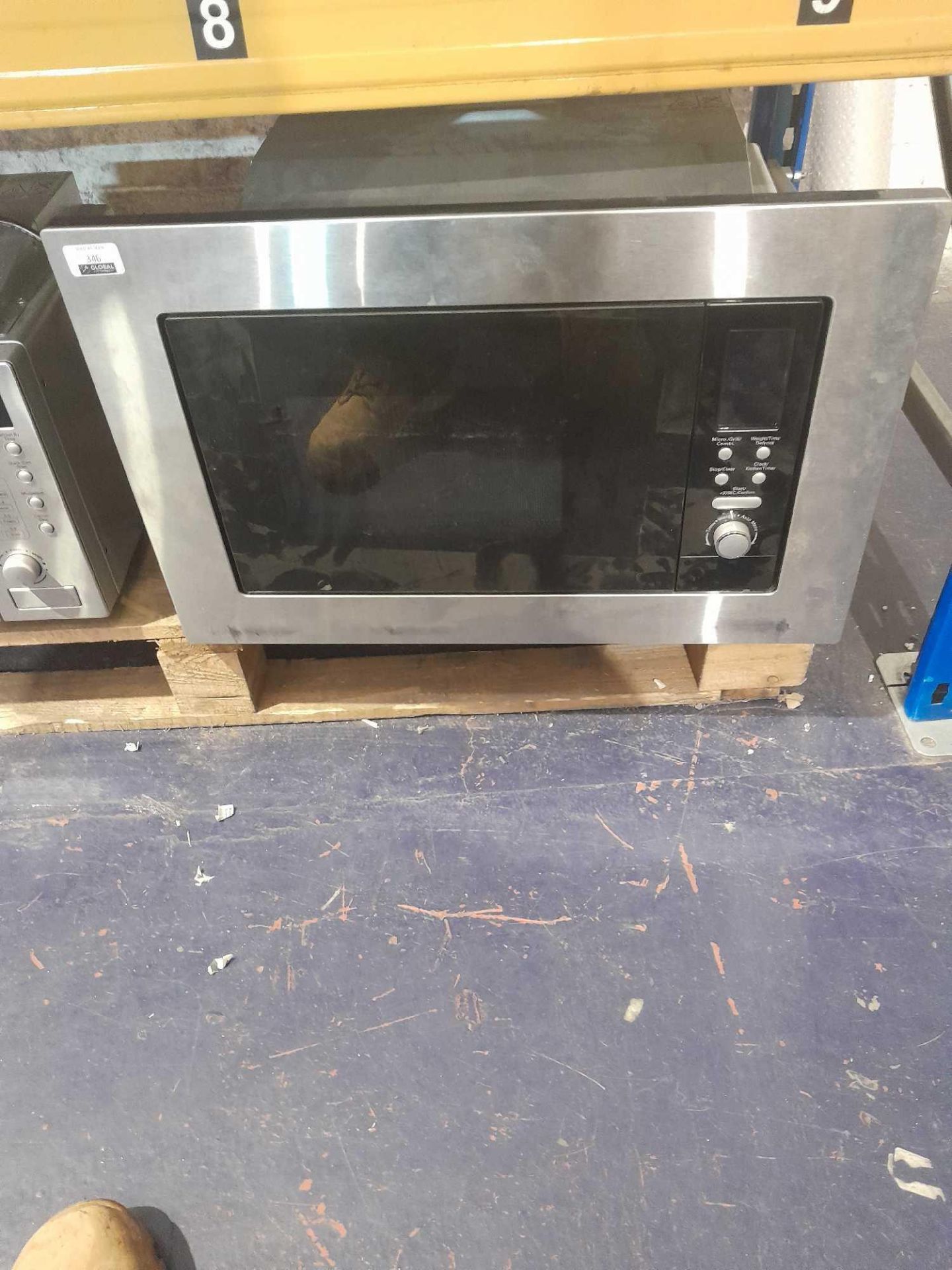RRP £130 Unboxed Stainless Steel Single Microwave Oven - Image 2 of 2