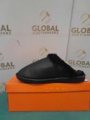 RRP £100 Lot To Contain 4 Boxed Brand New Pairs Of Rocket Dog Rosiern Black Women's Slip On Shoes