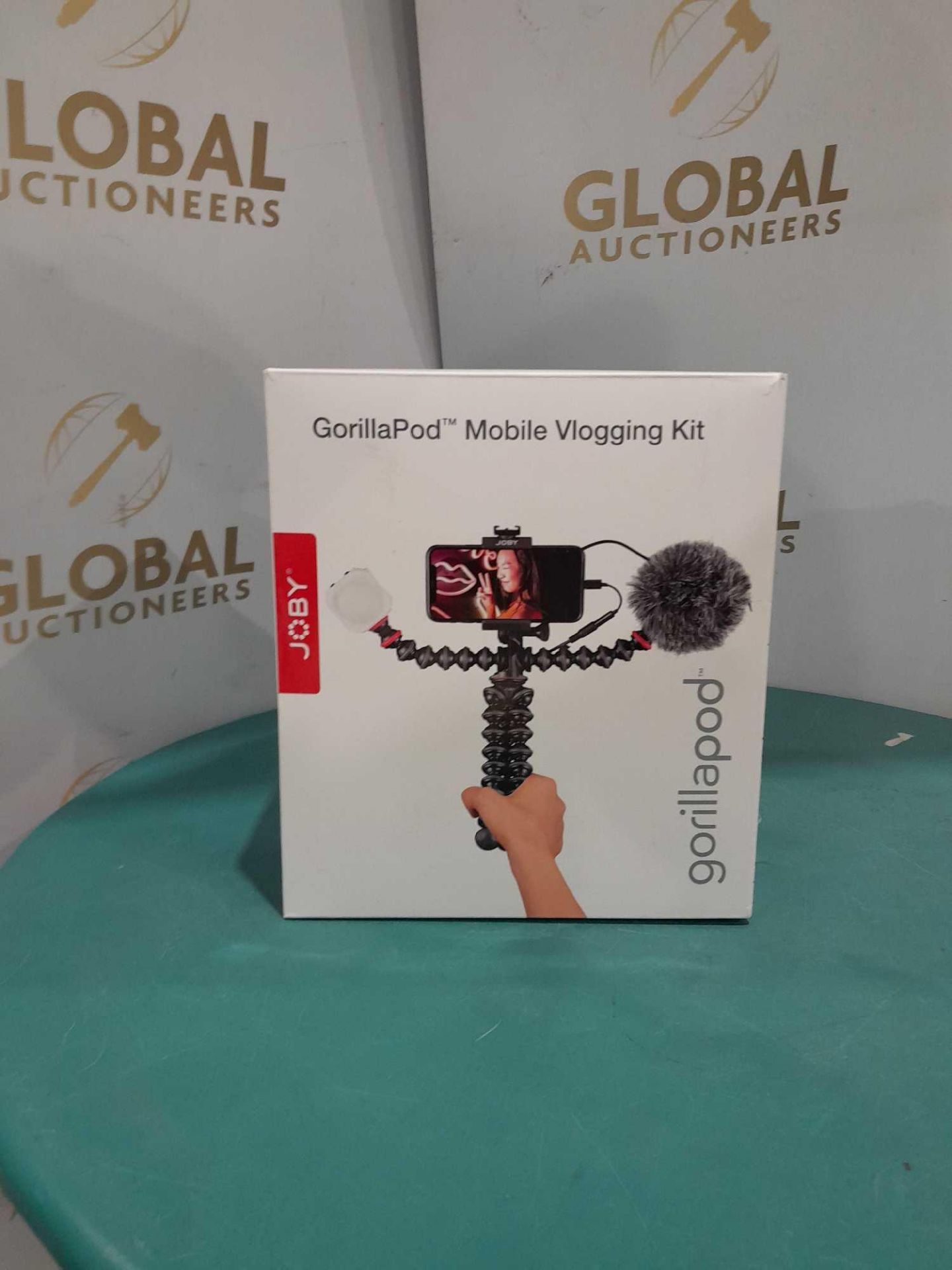 RRP £120 Boxed Joby Gorilla Pod Mobile Vlogging Kit - Image 2 of 2