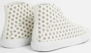 RRP £70 Boxed Brand New Pair Of Ted Baker Size 6 Kimial White Trainers