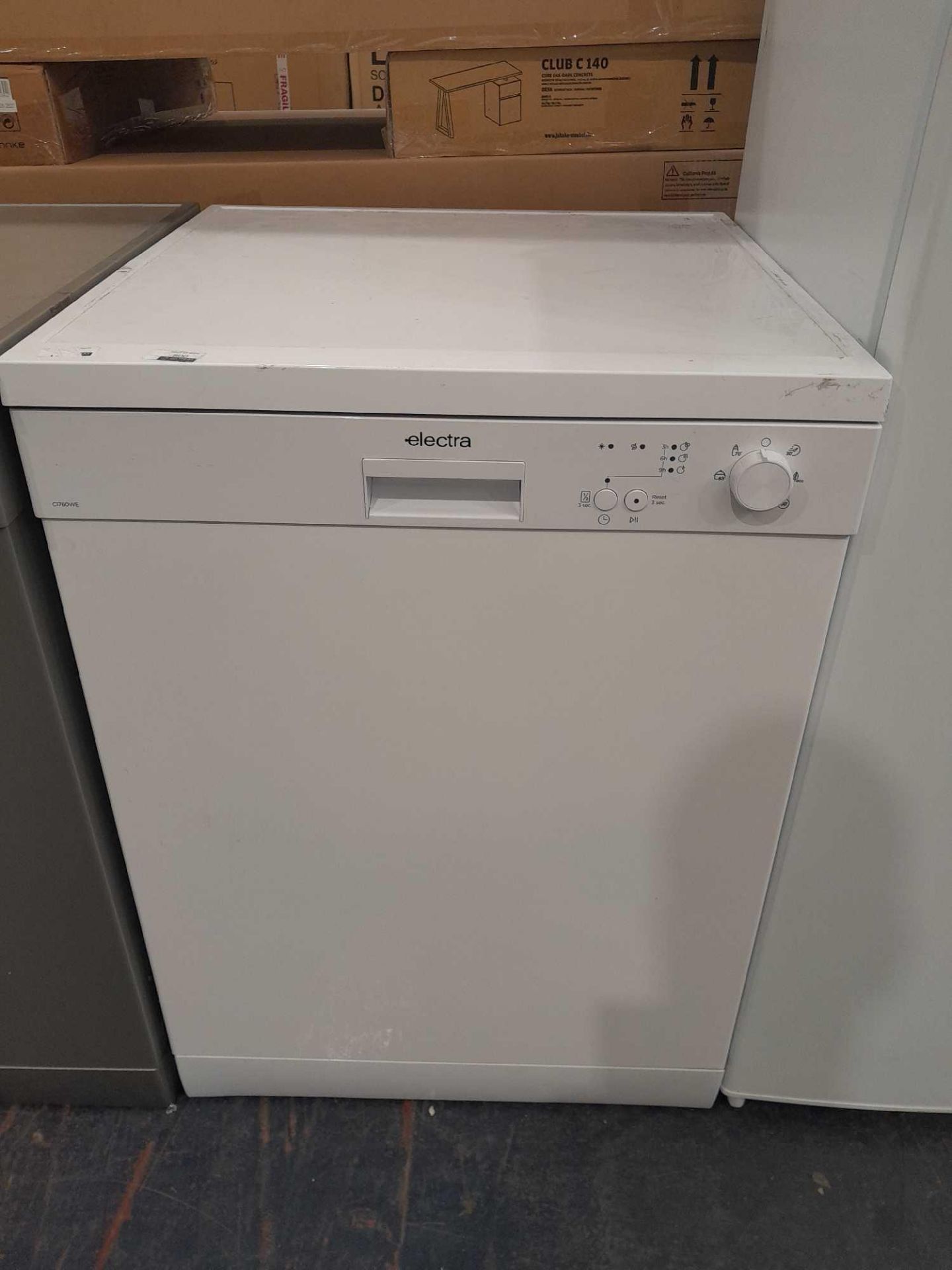 RRP £350 Electra White Fully Integrated Dishwasher - Image 2 of 2
