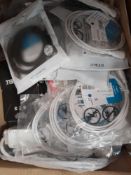 RRP £180 Lot To Contain A Large Amount Of Assorted Charger Cables