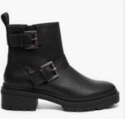 RRP £80 Boxed Rocket Dog Black Leather Boots