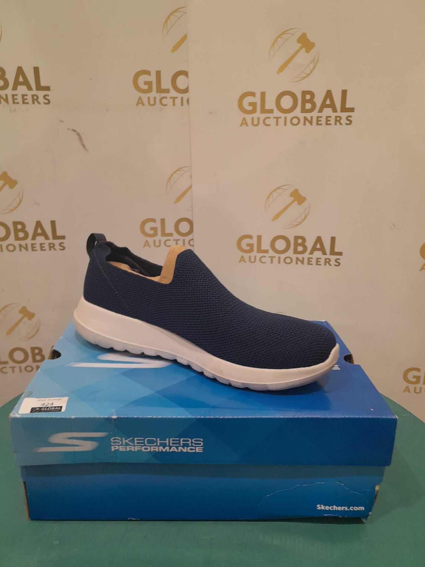 RRP £70 Boxed Skechers Navy Men's Go Walk Trainers Uk Size 9 - Image 2 of 2