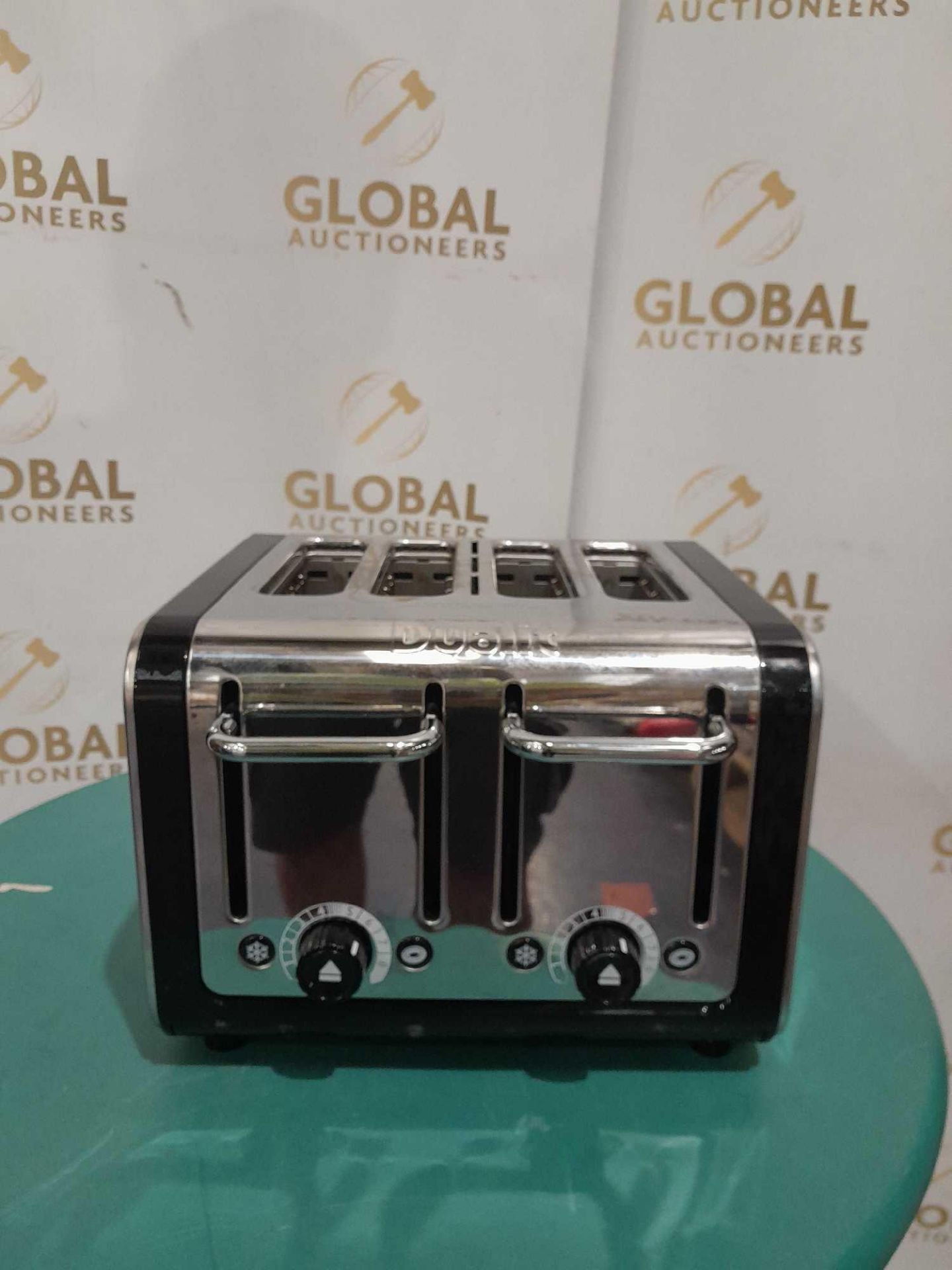 RRP £125 Boxed Dualit Architect 4 Slot Toaster - Image 2 of 3
