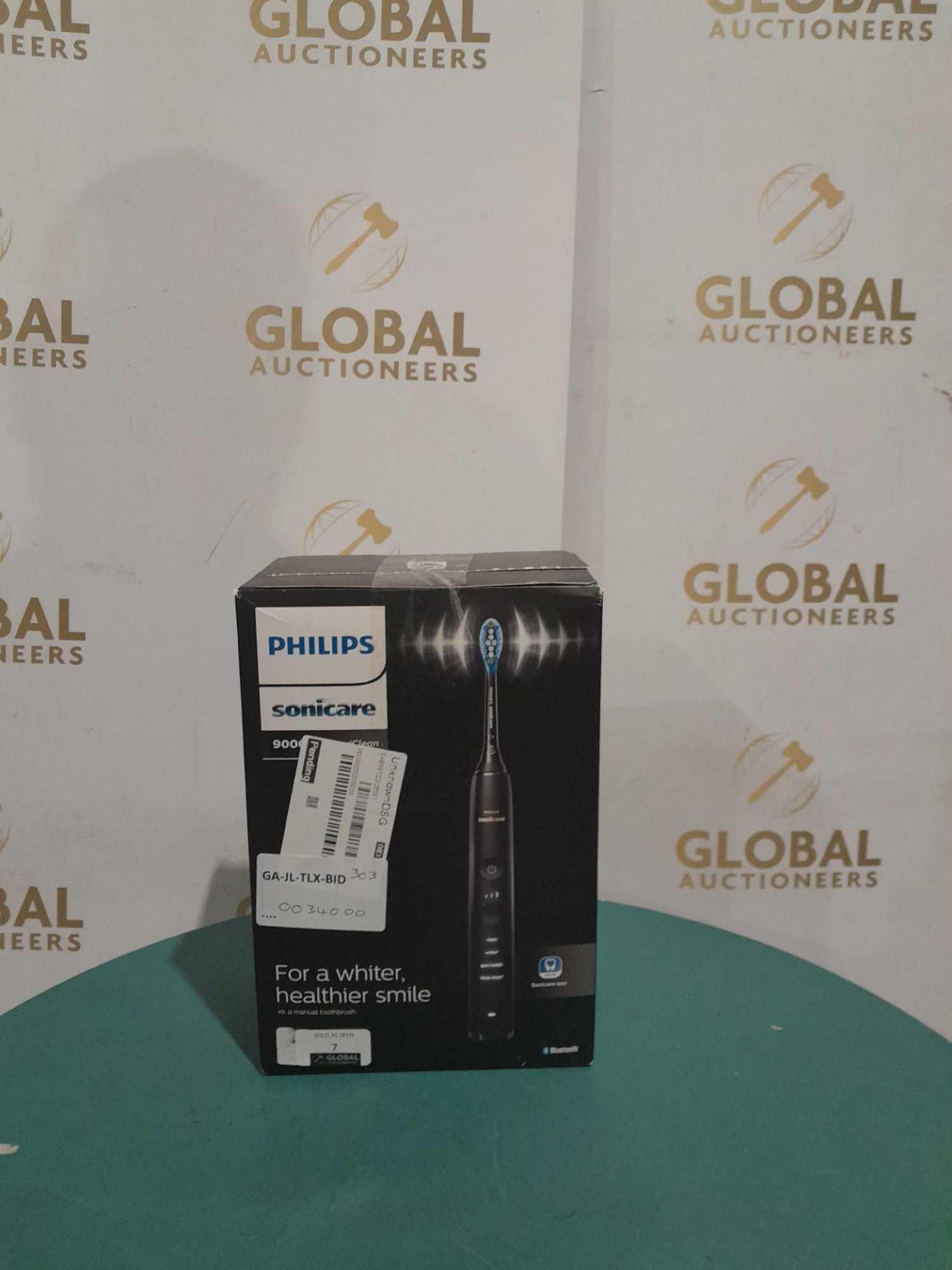 RRP £340 Boxed Phillips Sonicare 9000 Diamond Clean Toothbrush - Image 2 of 2