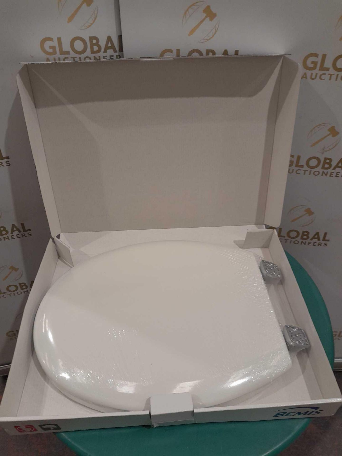 RRP £150 Lot To Contain X5 Boxed Bemis Best Seat In The House Toilet Seats - Image 2 of 2
