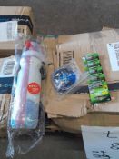 RRP £800 Lot To Contain Automotive Parts, Home Products And Mixed Groceries + More (Count 108)