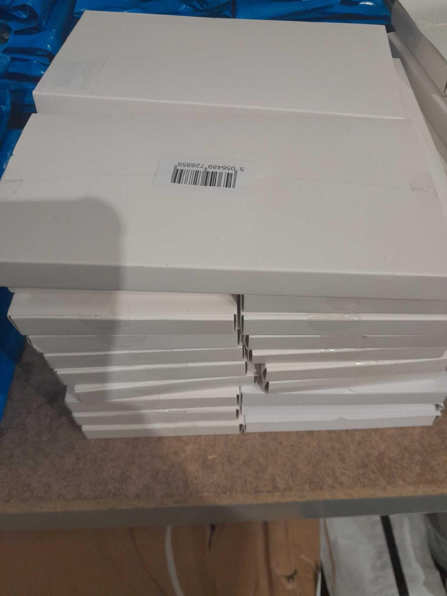 RRP £100 Lot To Contain 20 Boxed Brand New Case It Phone Cases - Image 2 of 2