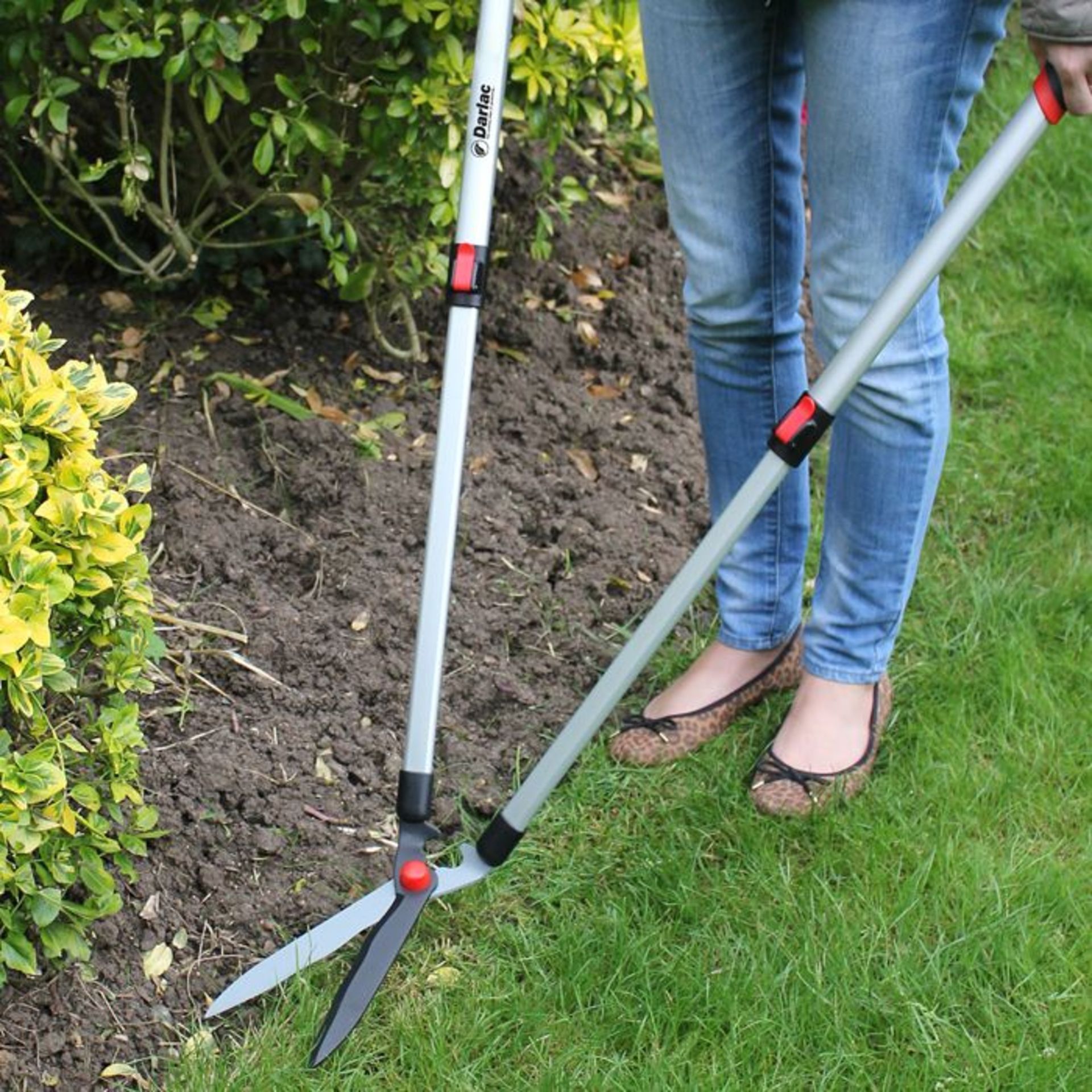 RRP £44.99 each - 2 x Telescopic Grass Lawn Shears